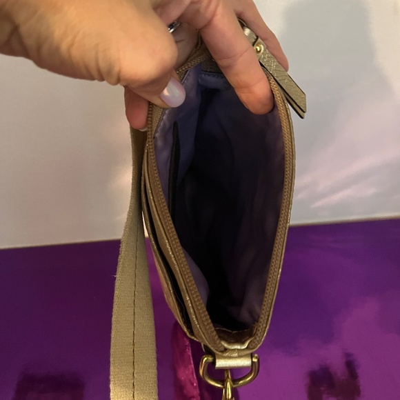 Gold Coach Satchel Purse - Picture 3 of 5